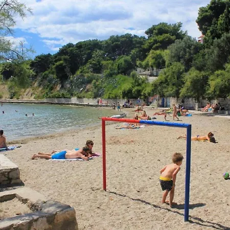 Edvard Апартаменти *